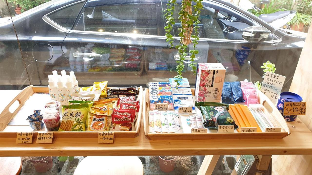 Sleepier Multi-Minsu Tainan Apartment Екстериор снимка