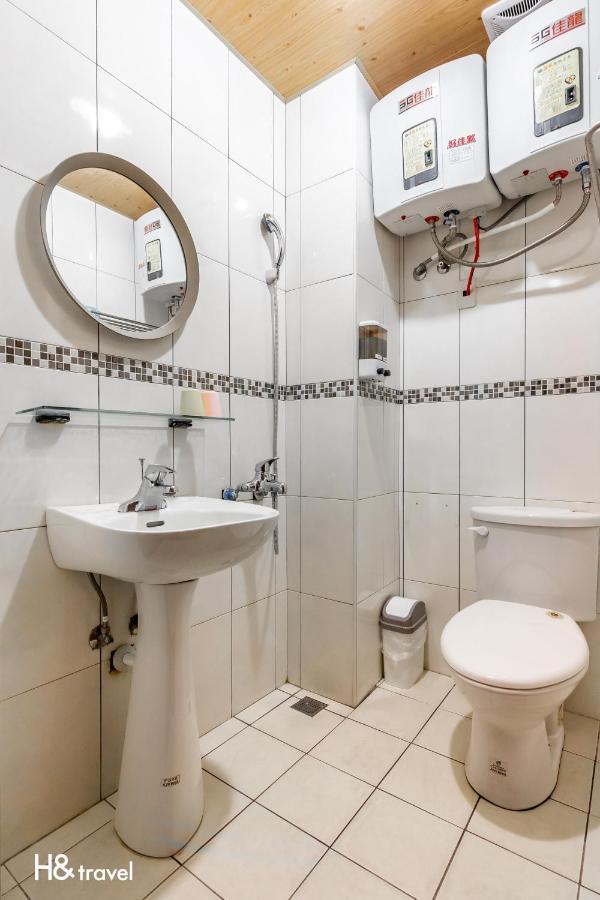 Sleepier Multi-Minsu Tainan Apartment Екстериор снимка