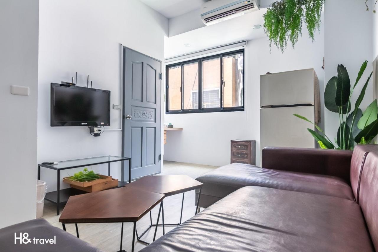 Sleepier Multi-Minsu Tainan Apartment Екстериор снимка
